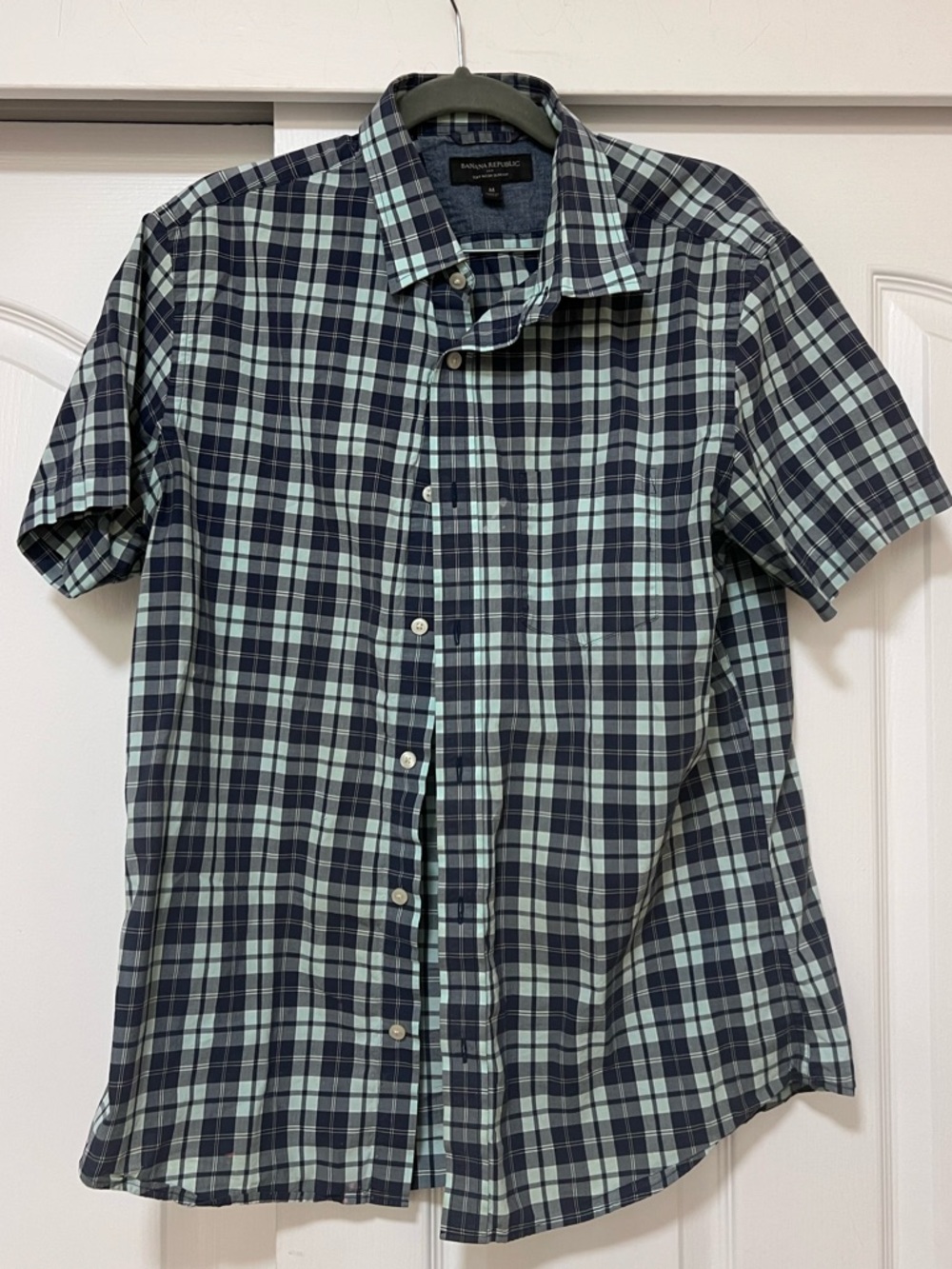 Banana republic Short-Sleeve Plaid Shirt - Navy & Light Blue - men’s medium